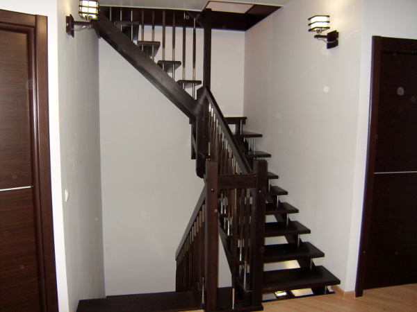 Пример лестницы изготовленной на заказ